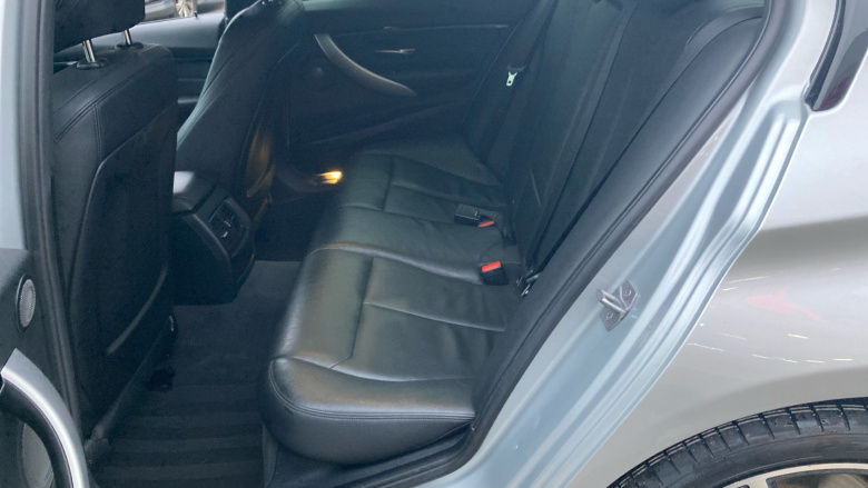 BMW 3 Series 320d xDrive M Sport 4dr Step Auto Diesel Saloon